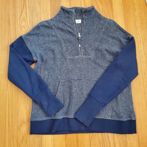 FINAL MARKDOWN Vineyard Vines Thermal Sweatshirt - Picture 2 of 13